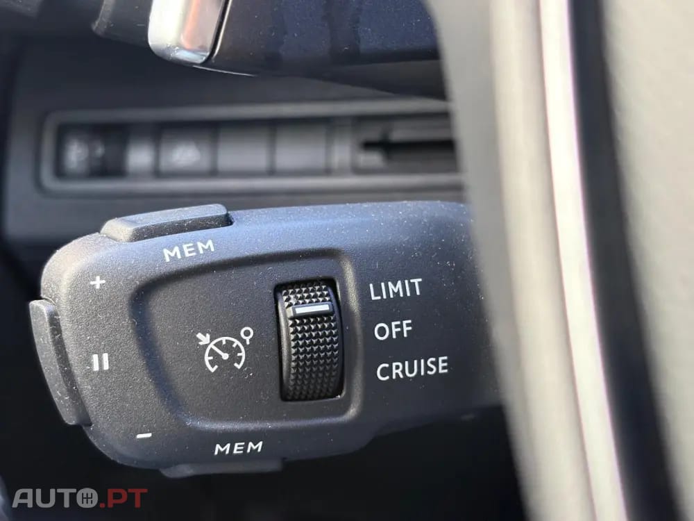 Peugeot 5008 1.2 PureTech Allure EAT8