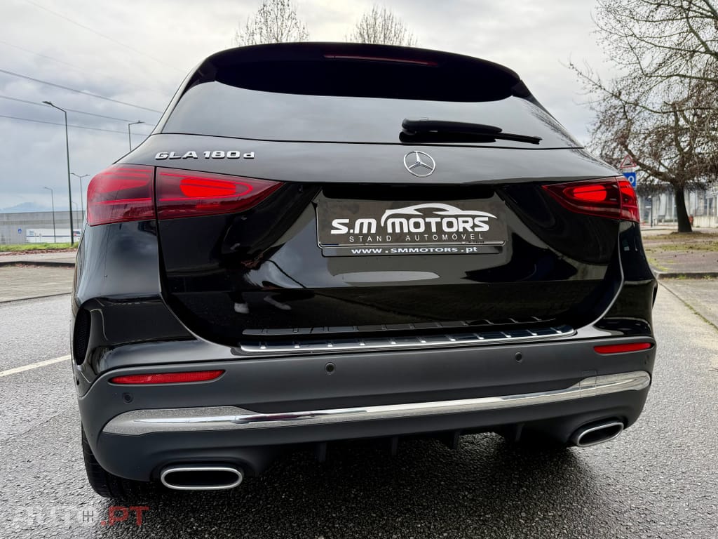 Mercedes-Benz GLA 180 d AMG Line