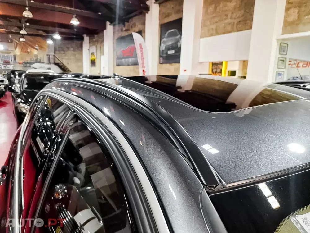 BMW 330 d xDrive Pack Desportivo M Auto