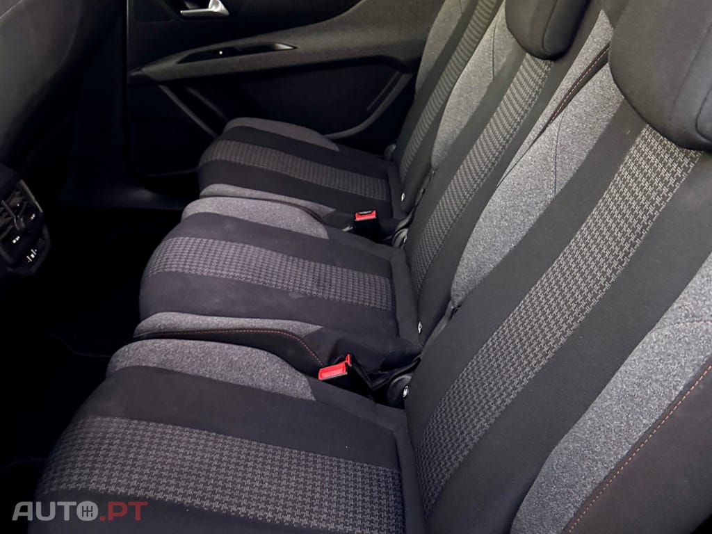 Peugeot 5008 1.6 BlueHDi Style EAT6