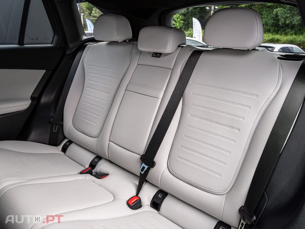 Mercedes-Benz GLC 300 e 4Matic