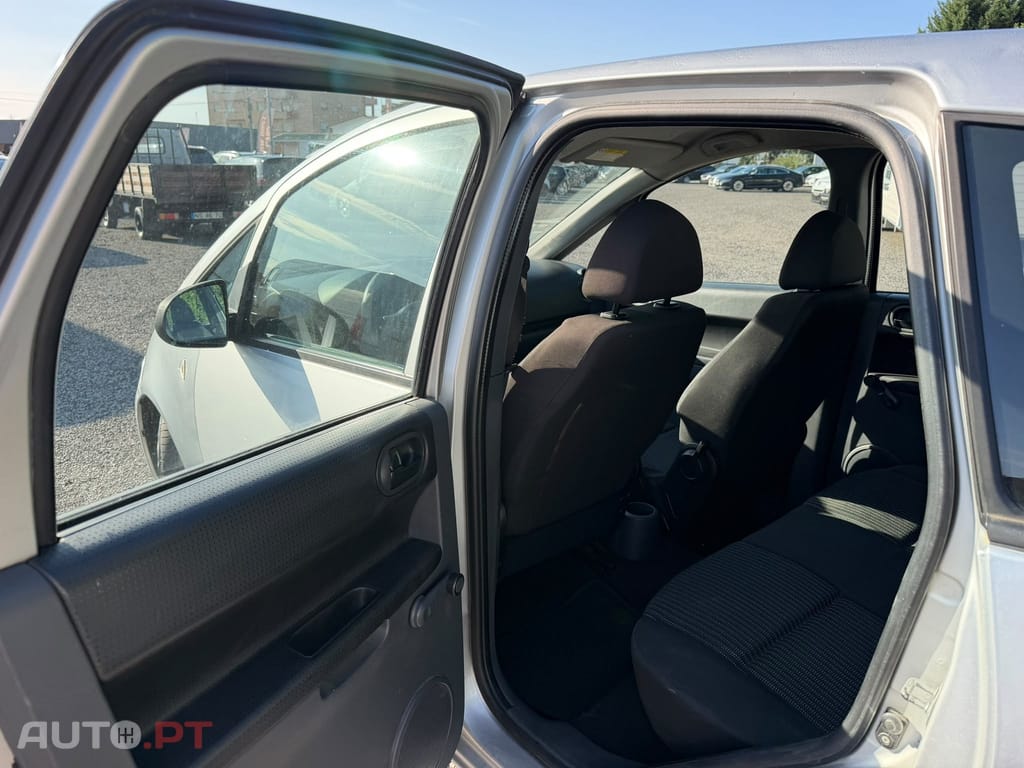 Mitsubishi Colt 1.1 Inform RCD/AC