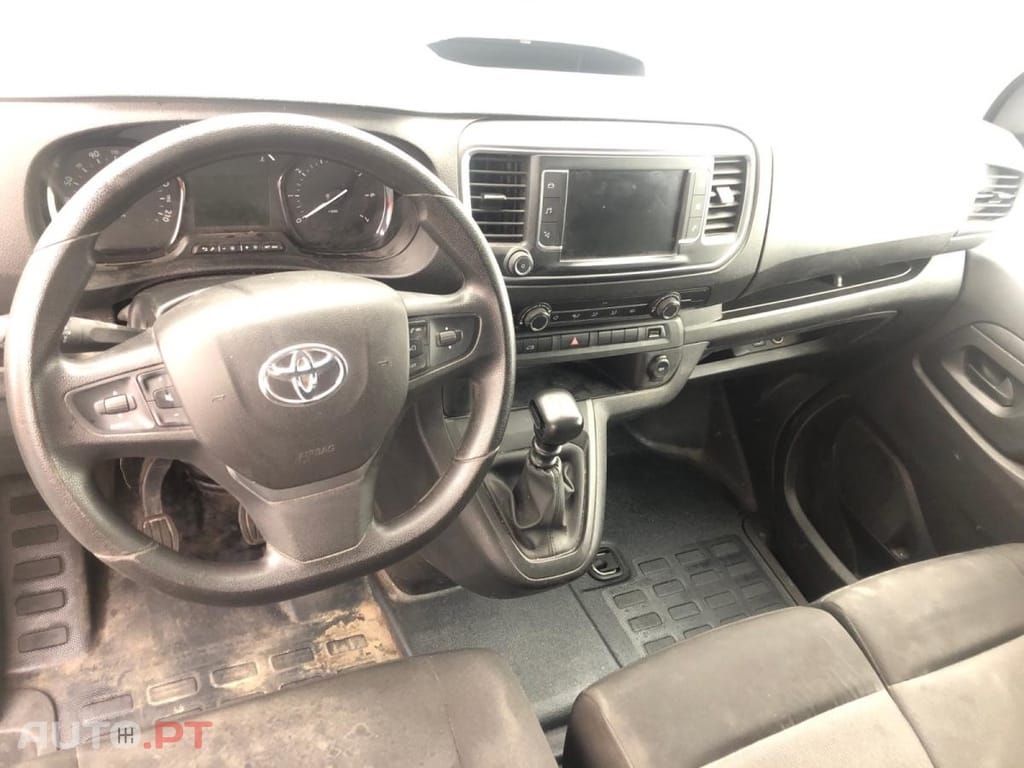 Toyota Proace 2.0 D-4D Business