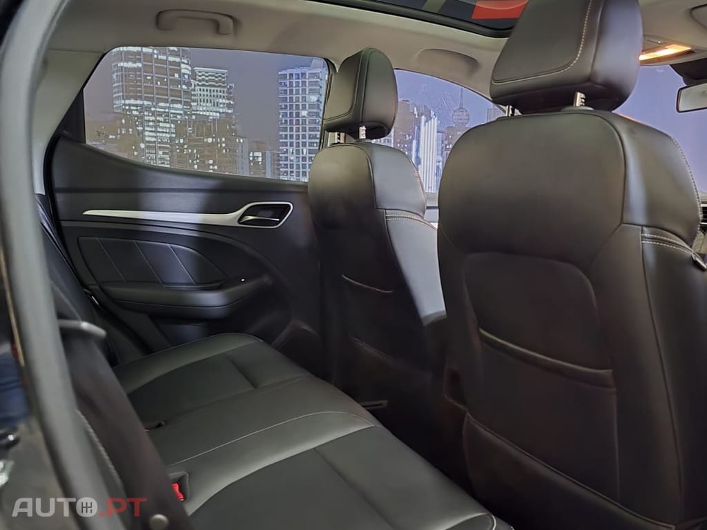 MG ZS EV 44.5 kWh Luxury