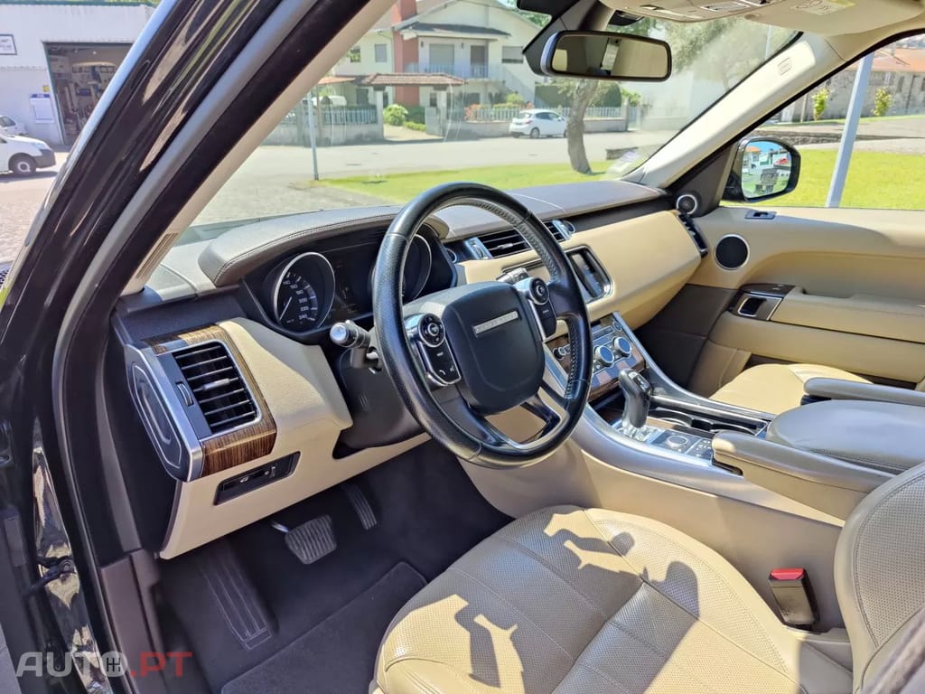 Land Rover Range Rover Sport 3.0 TDV6 HSE