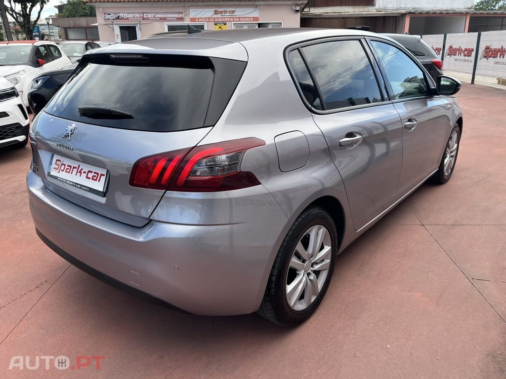 Peugeot 308 1.2 PureTech Style