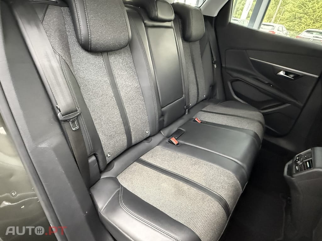 Peugeot 3008 1.5 BlueHDi Allure