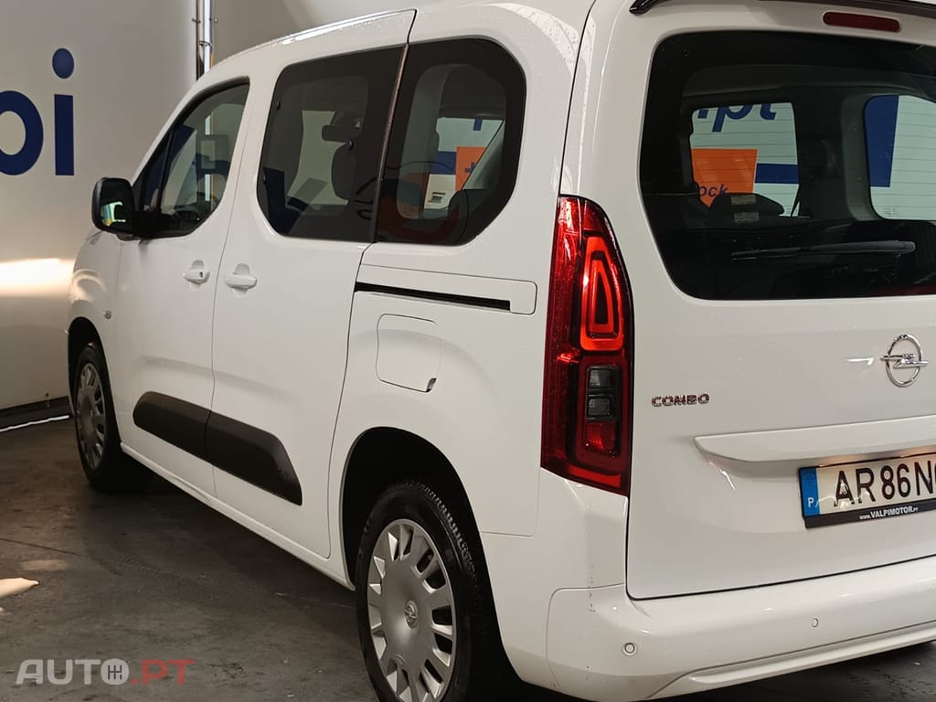 Opel Combo 1.5 CDTi L1H1 Essentia