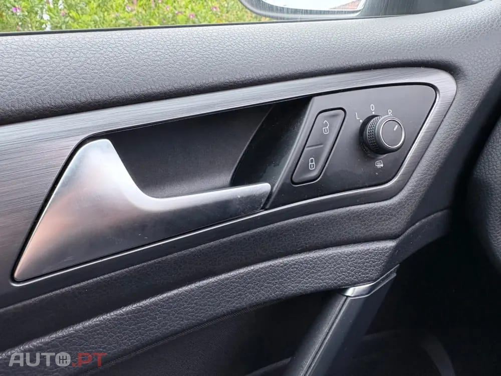 Volkswagen Golf 1.0 TSI Confortline