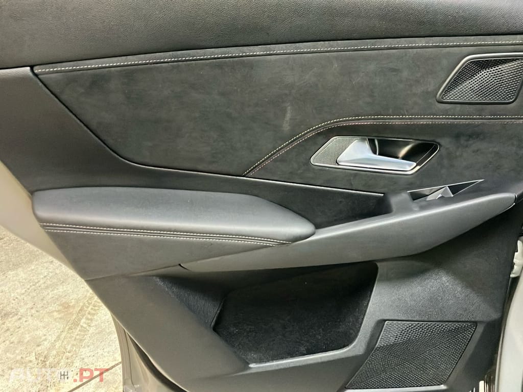 DS DS7 Crossback E-Tense Performance Line+ EAT8