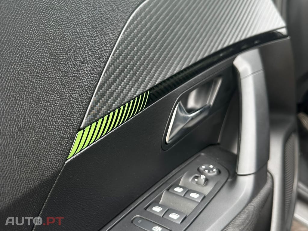 Peugeot 2008 ACTIVE 1.2 PURETECH