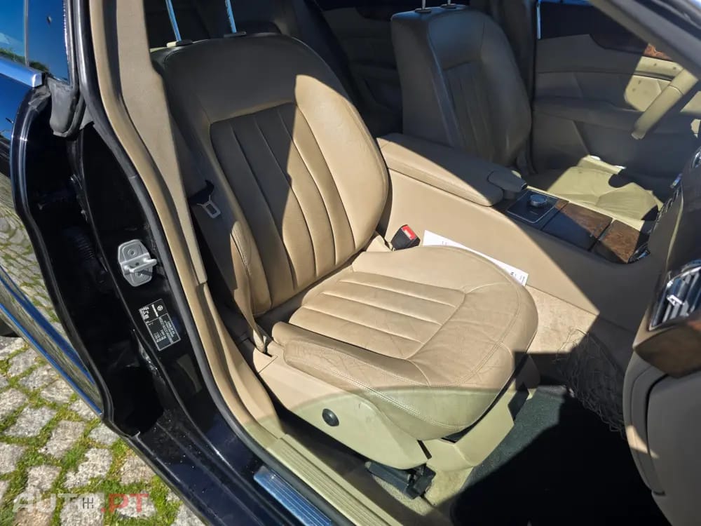 Mercedes-Benz CLS 350 Outro