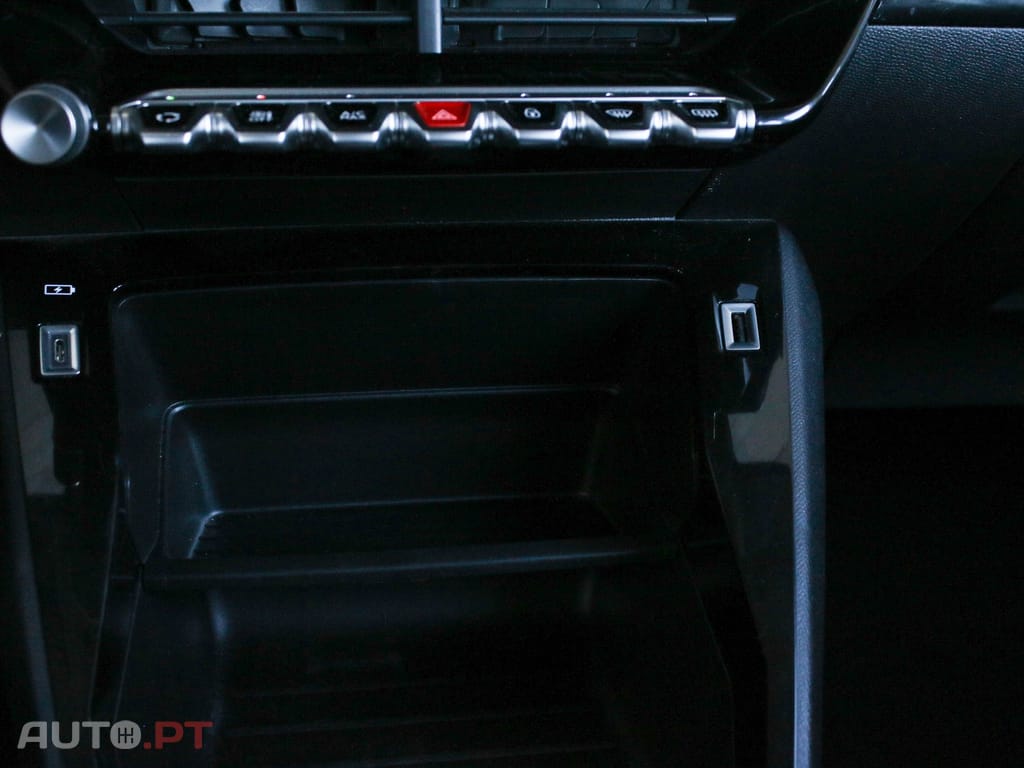 Peugeot E-208 50 kWh Active Pack