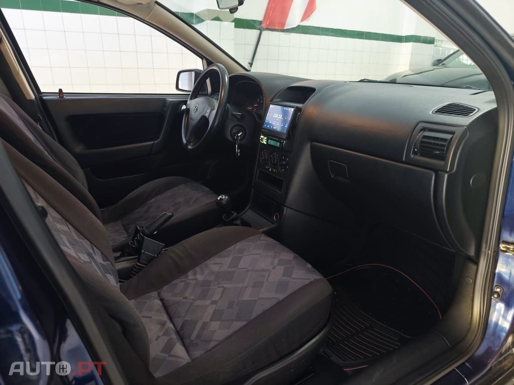Opel Astra 1.4 Club
