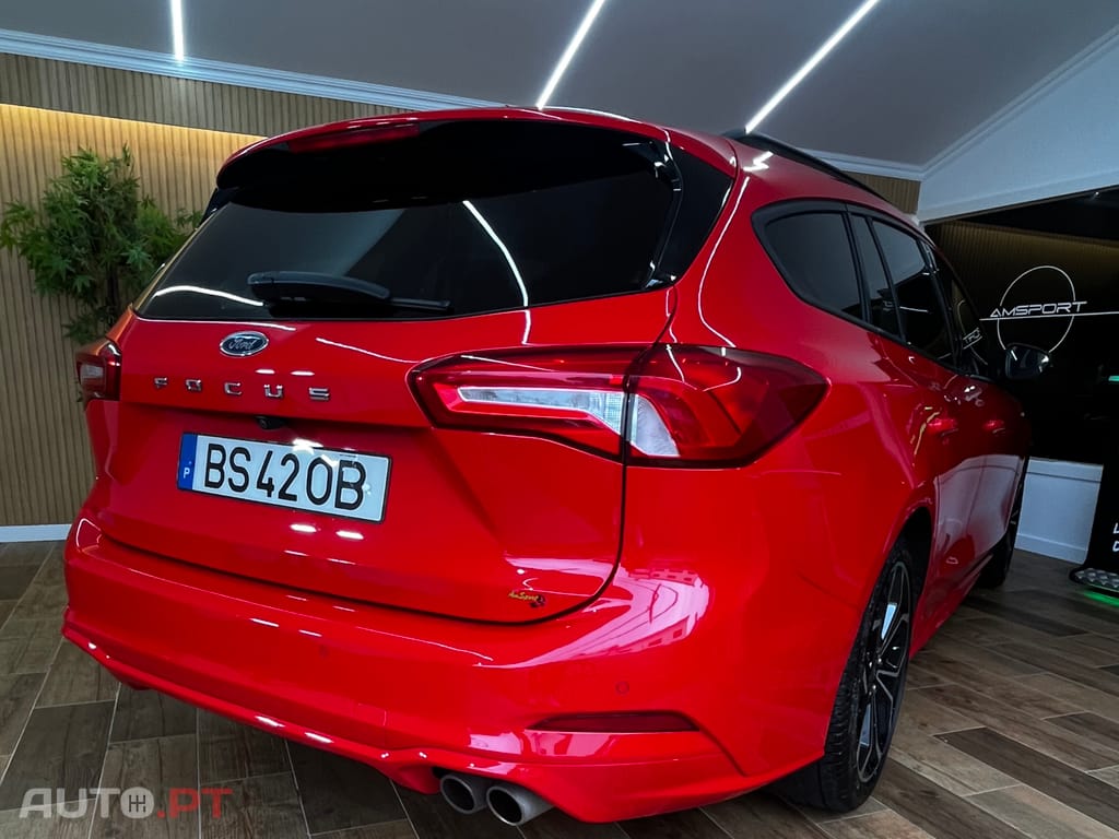 Ford Focus SW 1.0 EcoBoost S&S ST-LINE