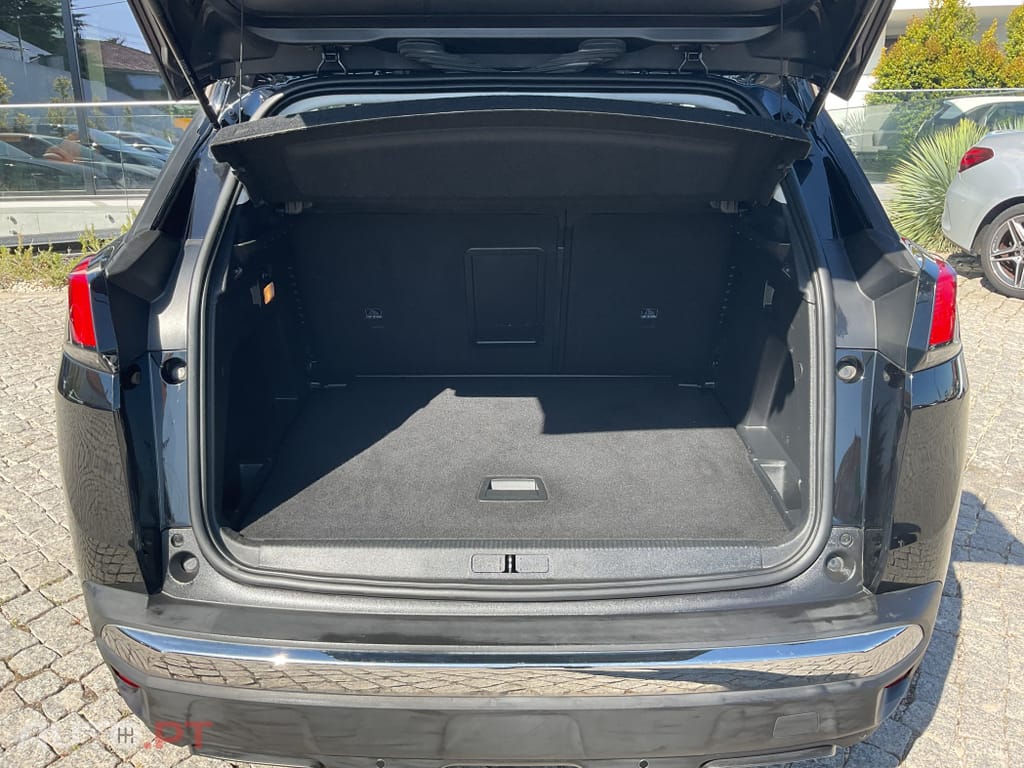 Peugeot 3008 1.5 BlueHDi Active
