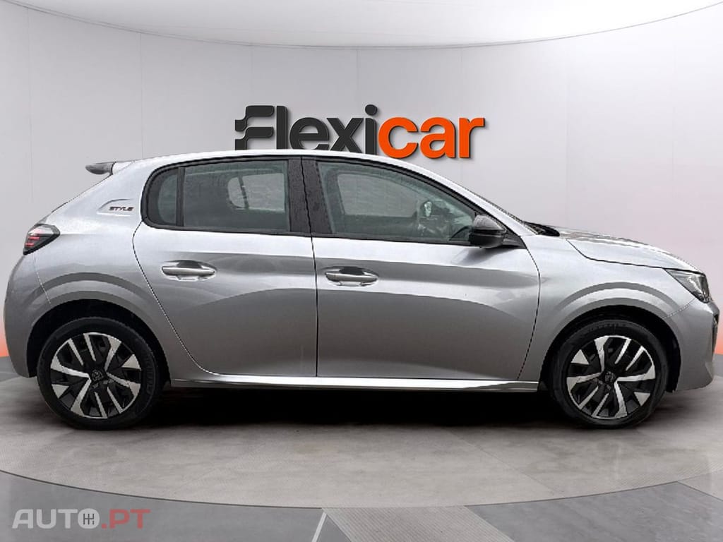 Peugeot 208 1.2 Hybrid Style e-DCS6