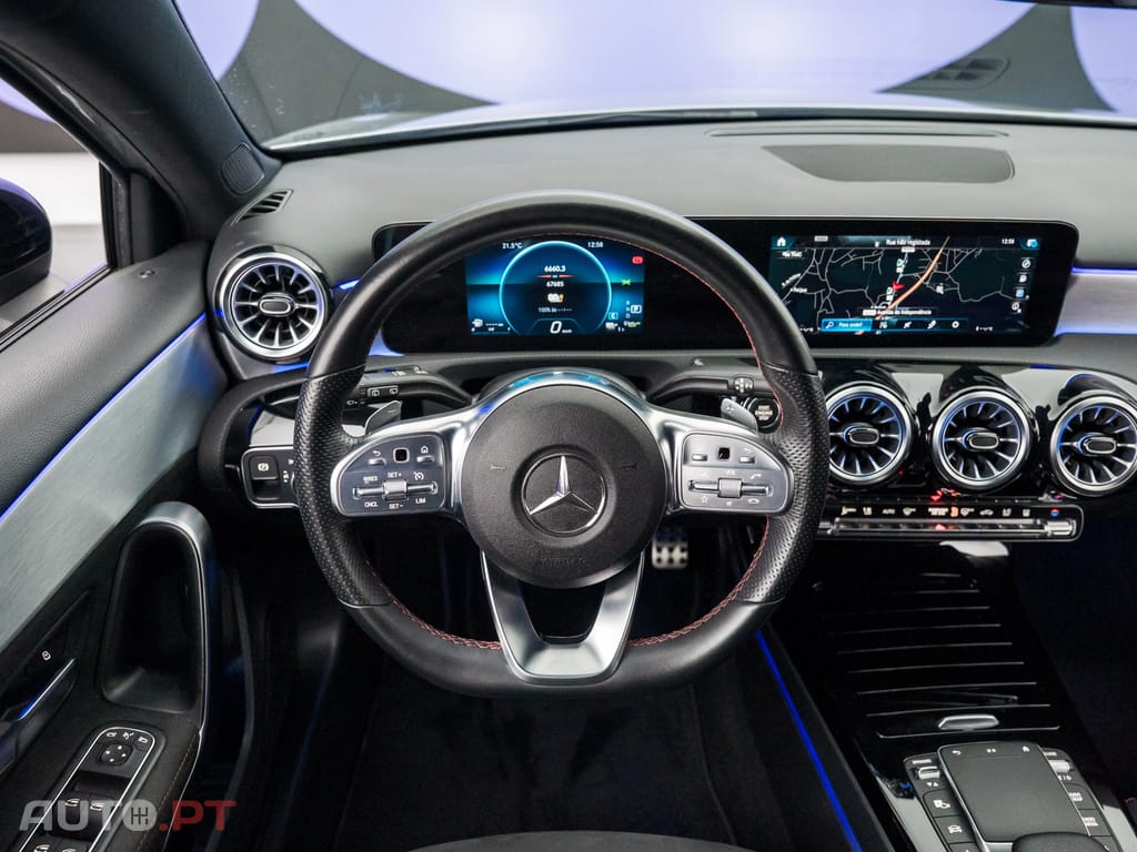 Mercedes-Benz A 250 e AMG Line