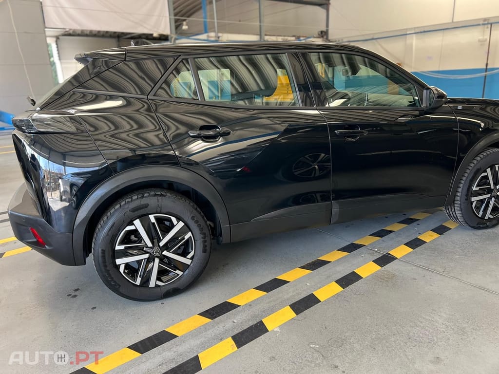 Peugeot E-2008 54 kWh Active