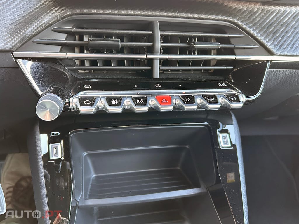 Peugeot E-2008 54 kWh Active