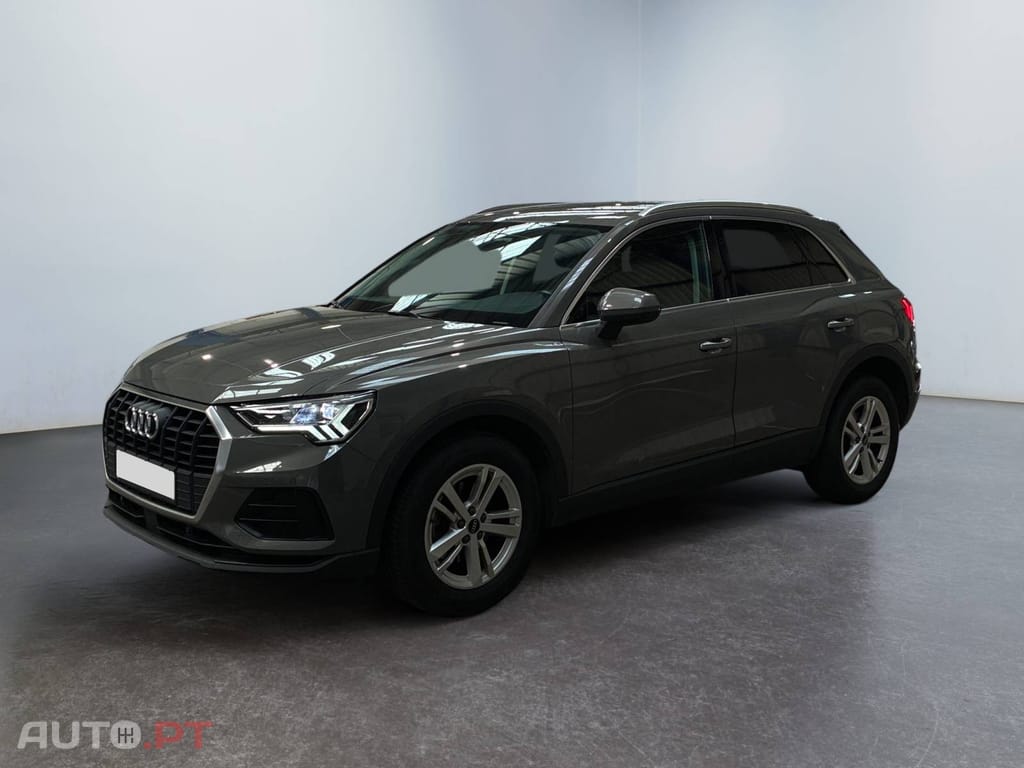 Audi Q3 35 TFSI S Tronic Business Line