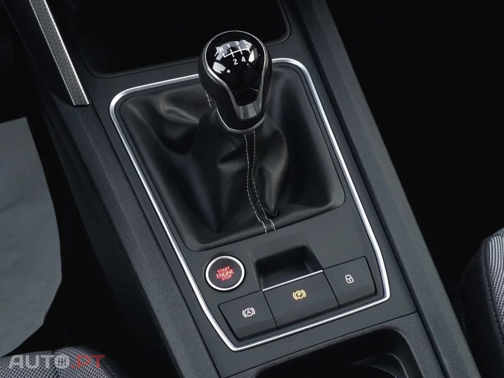 Seat Leon 2.0 TDI SPORTSTOURER STYLE