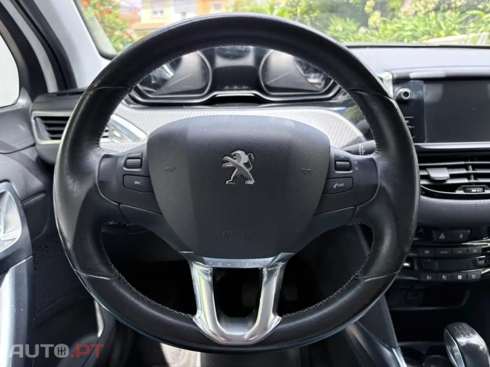 Peugeot 2008 1.6 e-HDi Allure