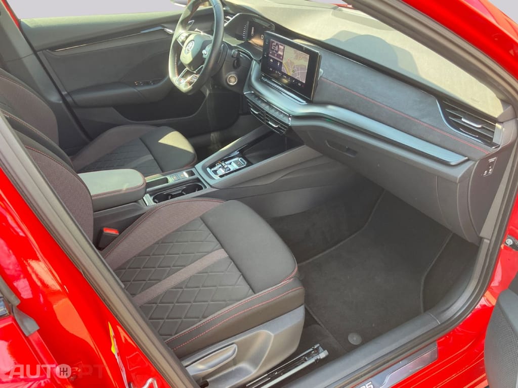 Skoda Octavia Break I.V.A DEDUTÍVEL 1.4 TSI iV DSG RS