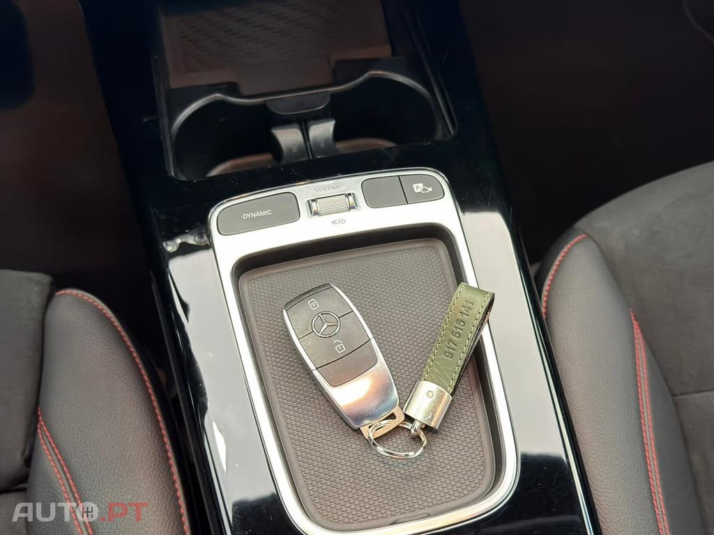 Mercedes-Benz A 250 e AMG Line