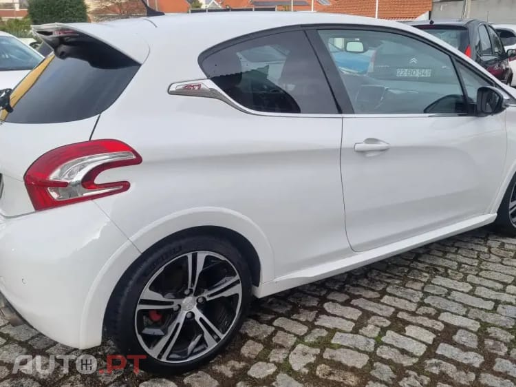Peugeot 208 1.6 THP GTi
