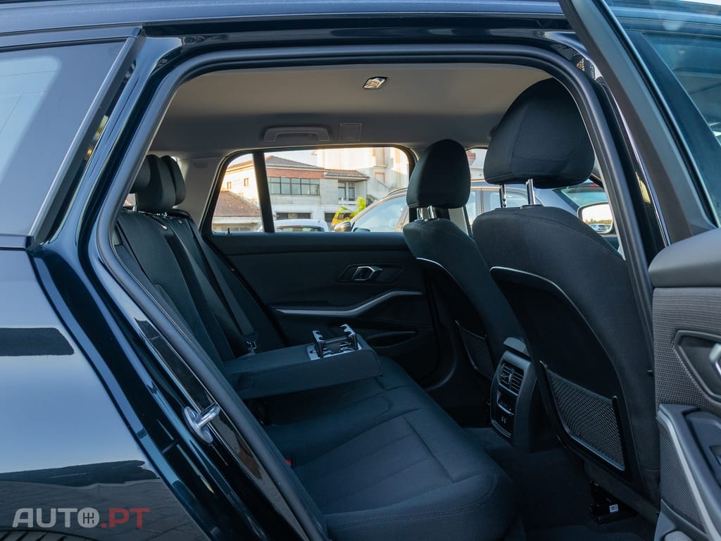 BMW 320 e Auto