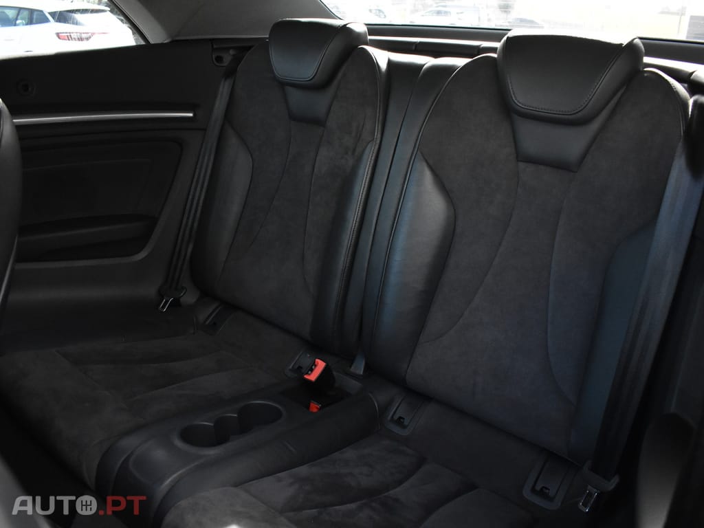 Audi A3 Cabrio 2.0 TDI S-line