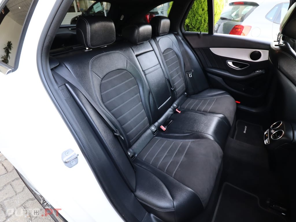 Mercedes-Benz C 300 de AMG Line