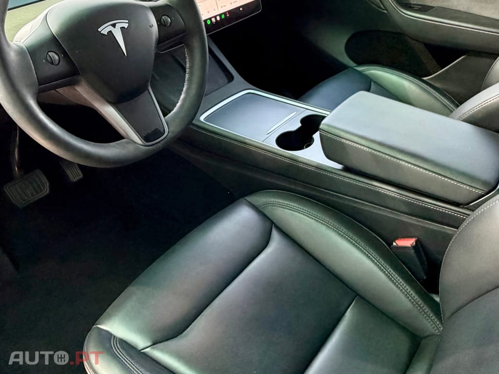 Tesla Model Y Long Range Tração Integral
