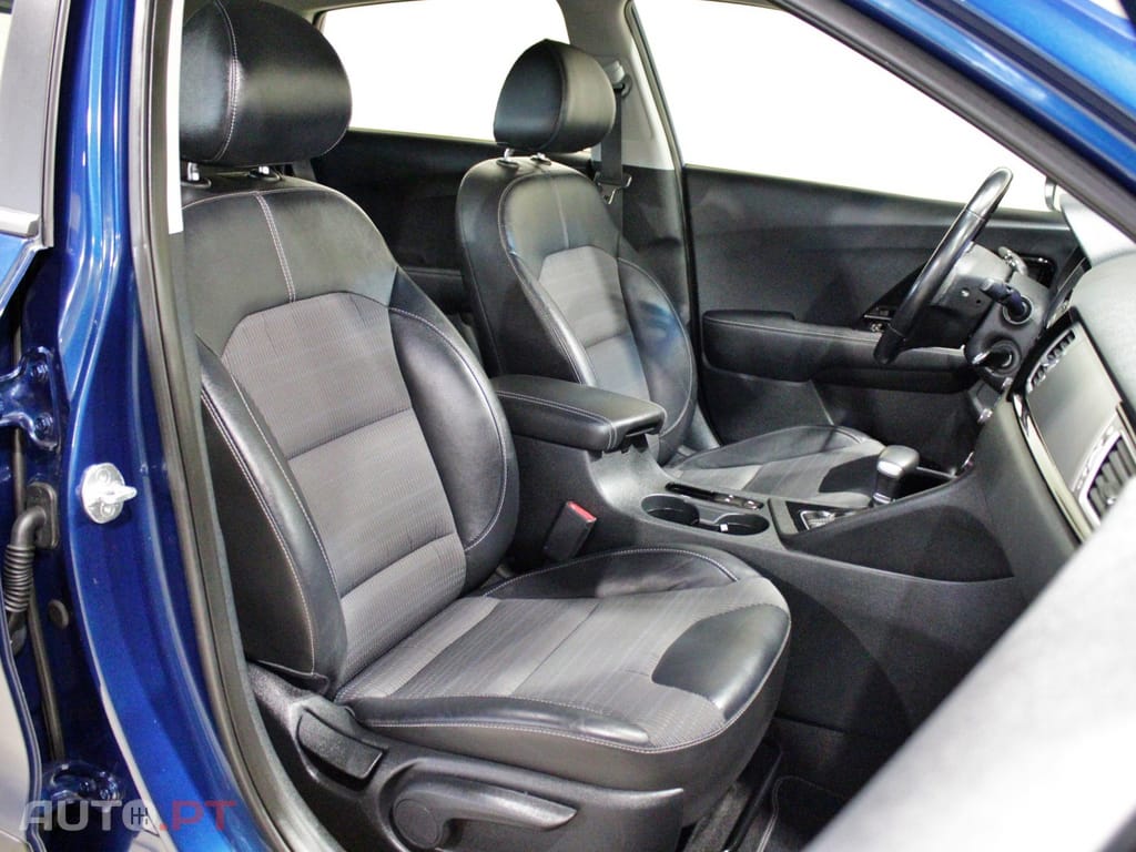 Kia Niro 1.6 GDi HEV Urban