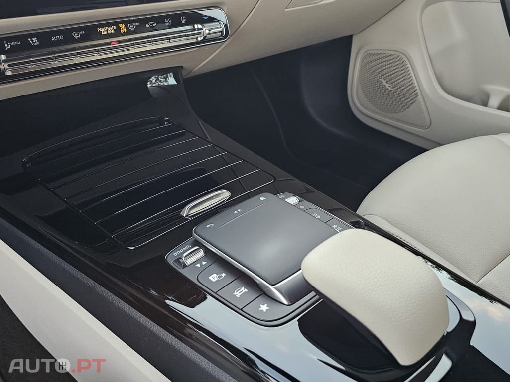 Mercedes-Benz CLA 250 250e hybrid plug-in