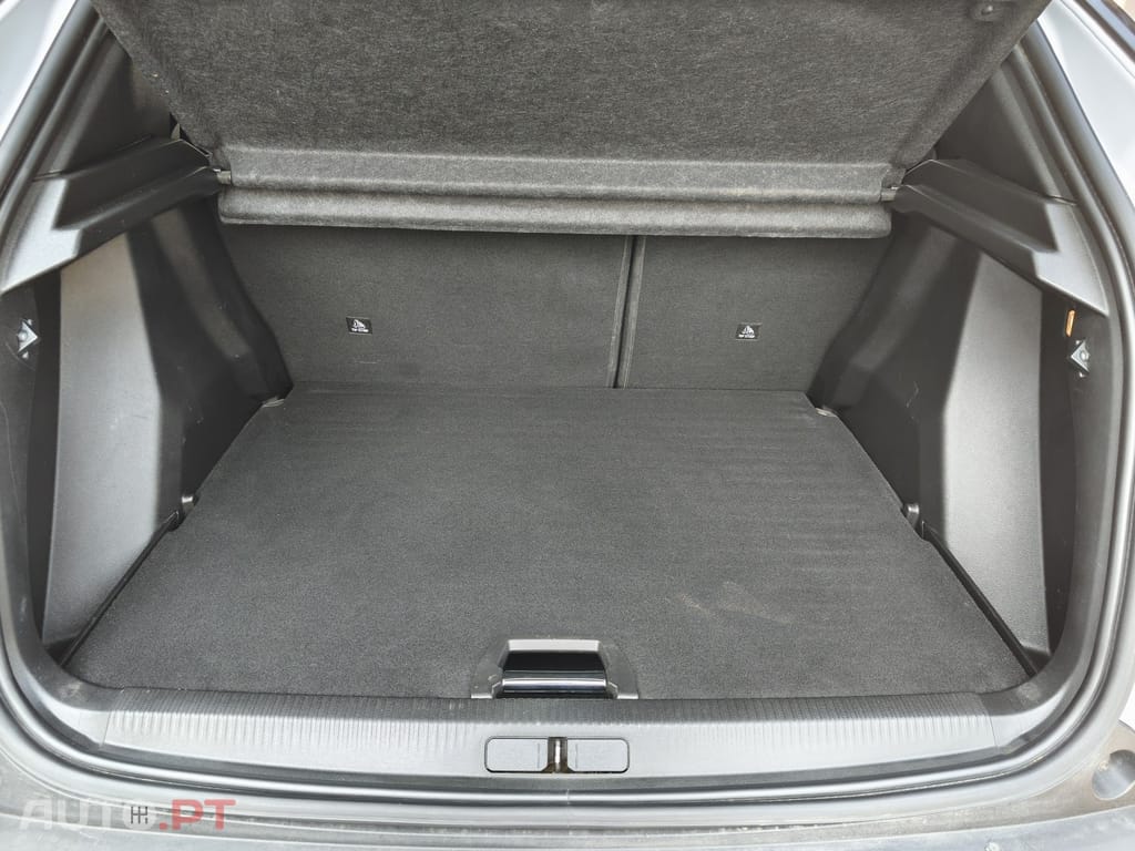 Peugeot 2008 TURBO 100 Allure