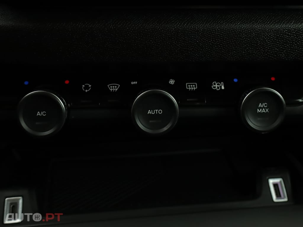 Citroen C4 C4 1.2 PureTech Plus EAT8