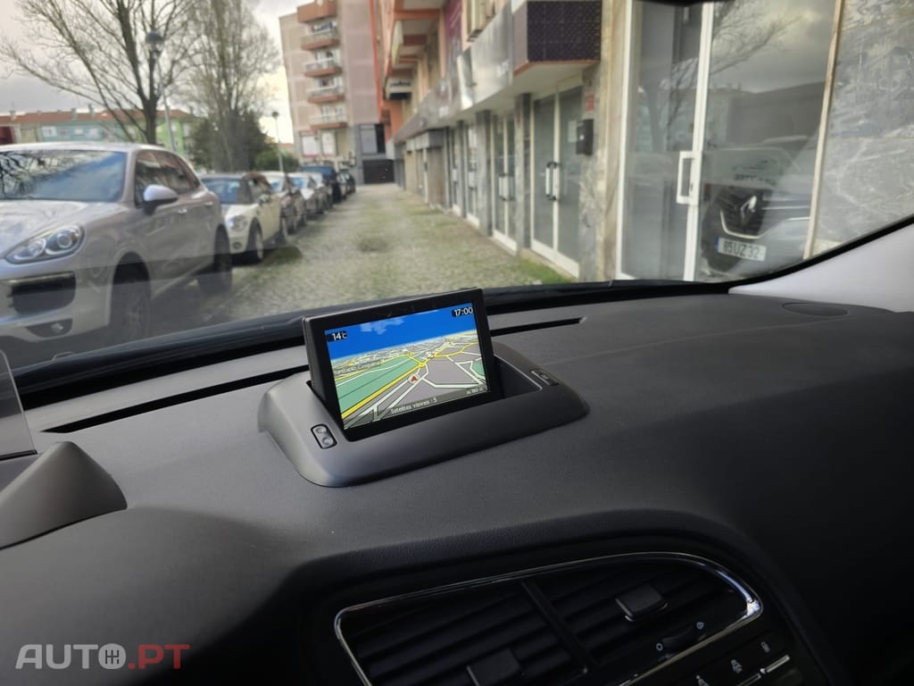 Peugeot 5008 1.6 E-HDi 7L Allure 2-Tronic 113g