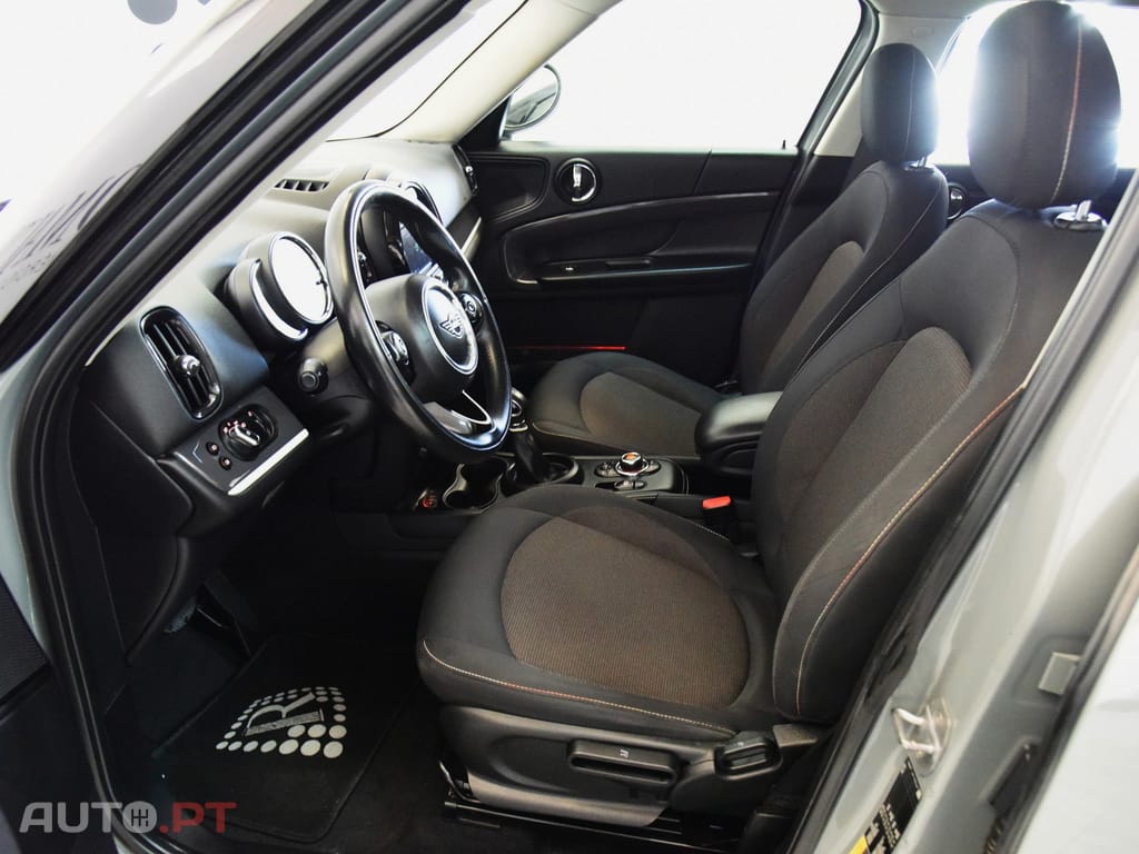 MINI Countryman Cooper SE ALL4 Auto