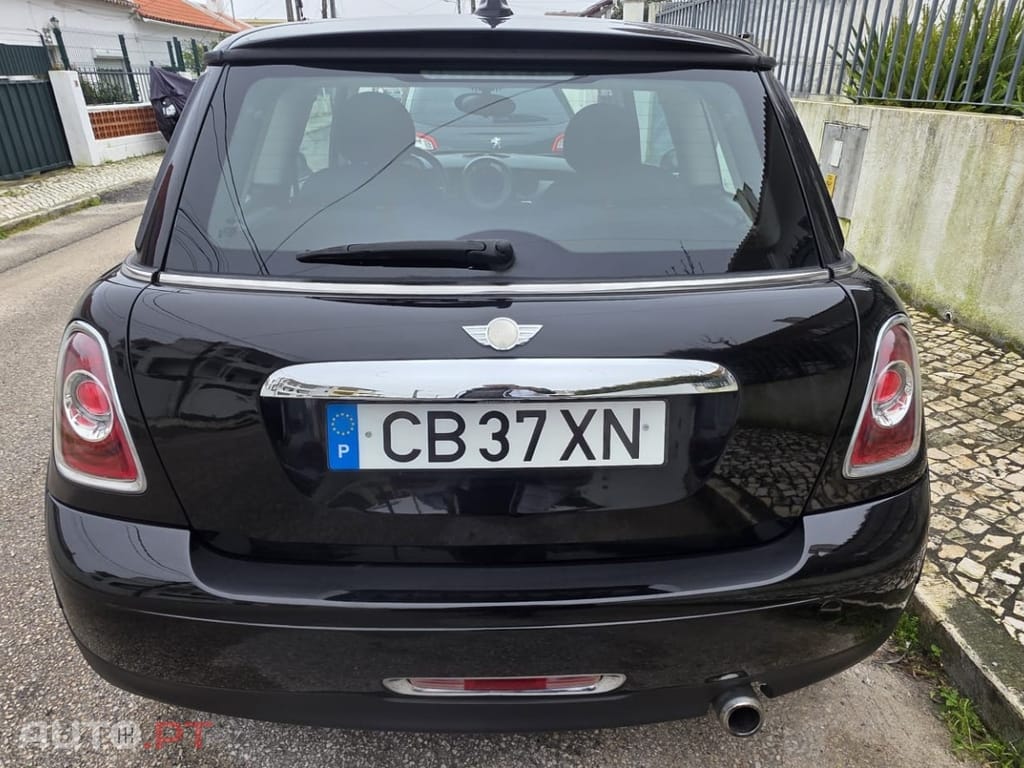 MINI Cooper Cooper D