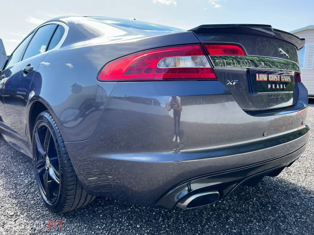 Jaguar XF 2.7 D V6 Luxury