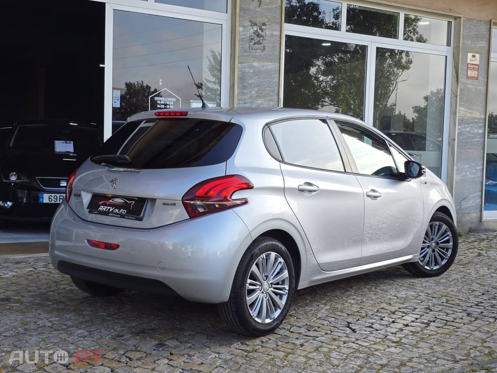 Peugeot 208 1.2 PureTech Style
