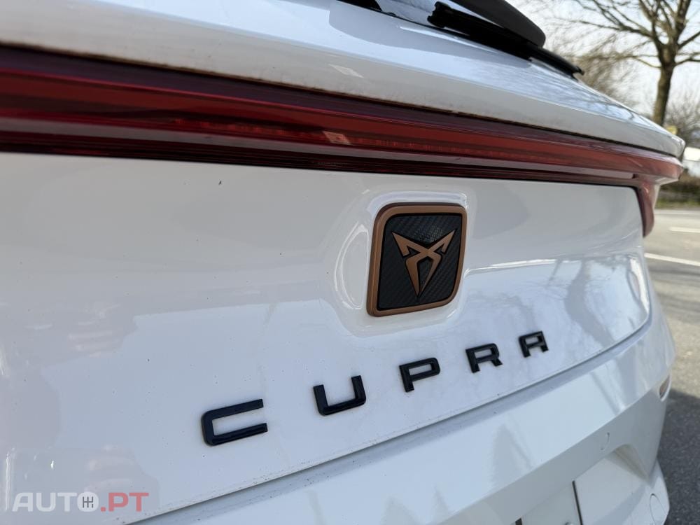 Cupra Leon 1.4 e-Hybrid VZ DSG