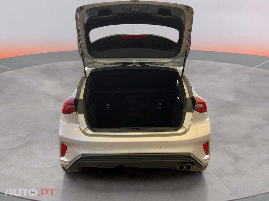 Ford Focus 1.0 EcoBoost MHEV ST-Line