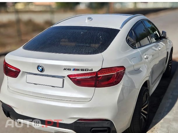 BMW X6 M50D