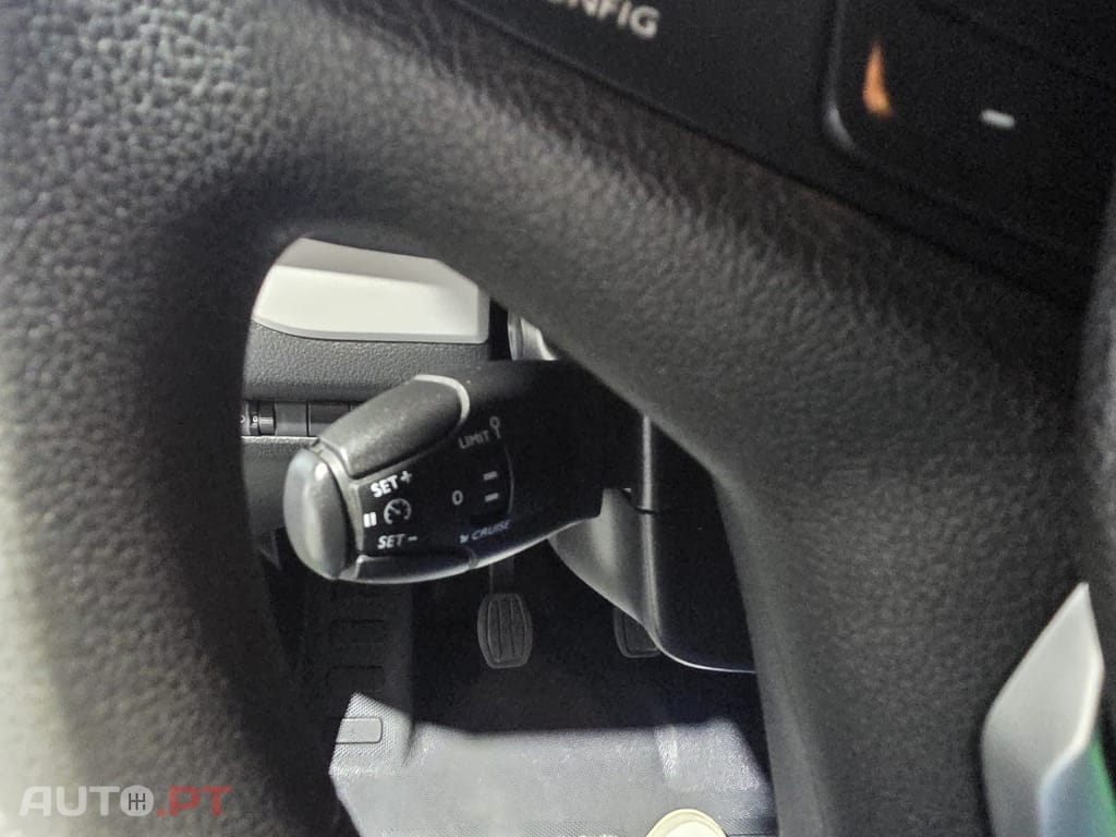 Peugeot Traveller 1.5 BLUEHDI LD3H1 ACTIVE STANDART