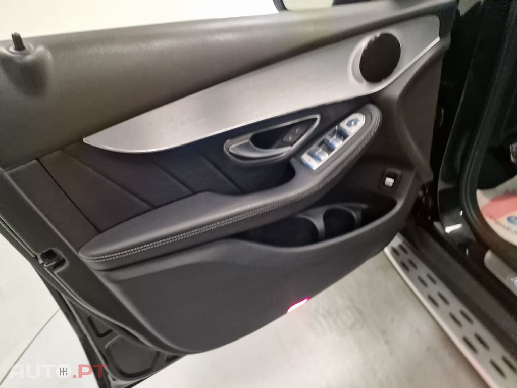 Mercedes-Benz GLC 250 COUPE AMG LINE 4-MATIC AUT.