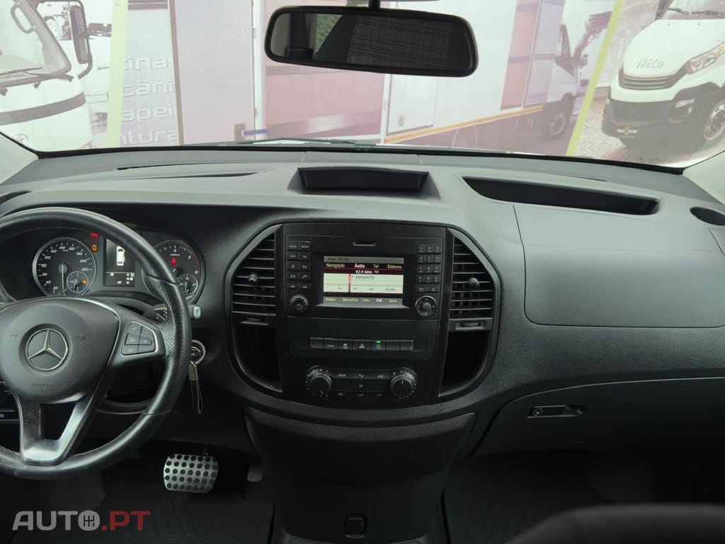 Mercedes-Benz Vito 9 LUGARES