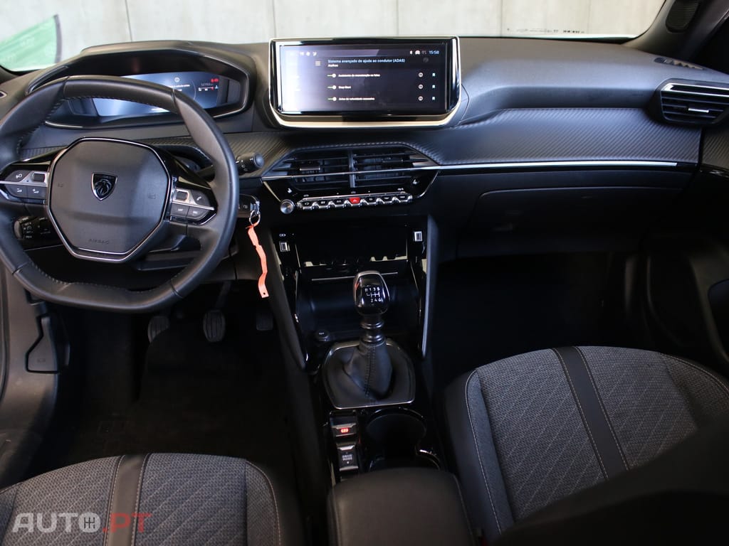 Peugeot 2008 1.2 PureTech Allure